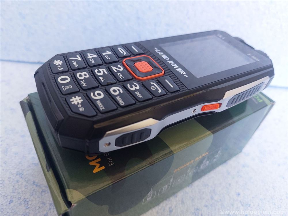 Land rover mobilni telefon Q6 Dual Sim